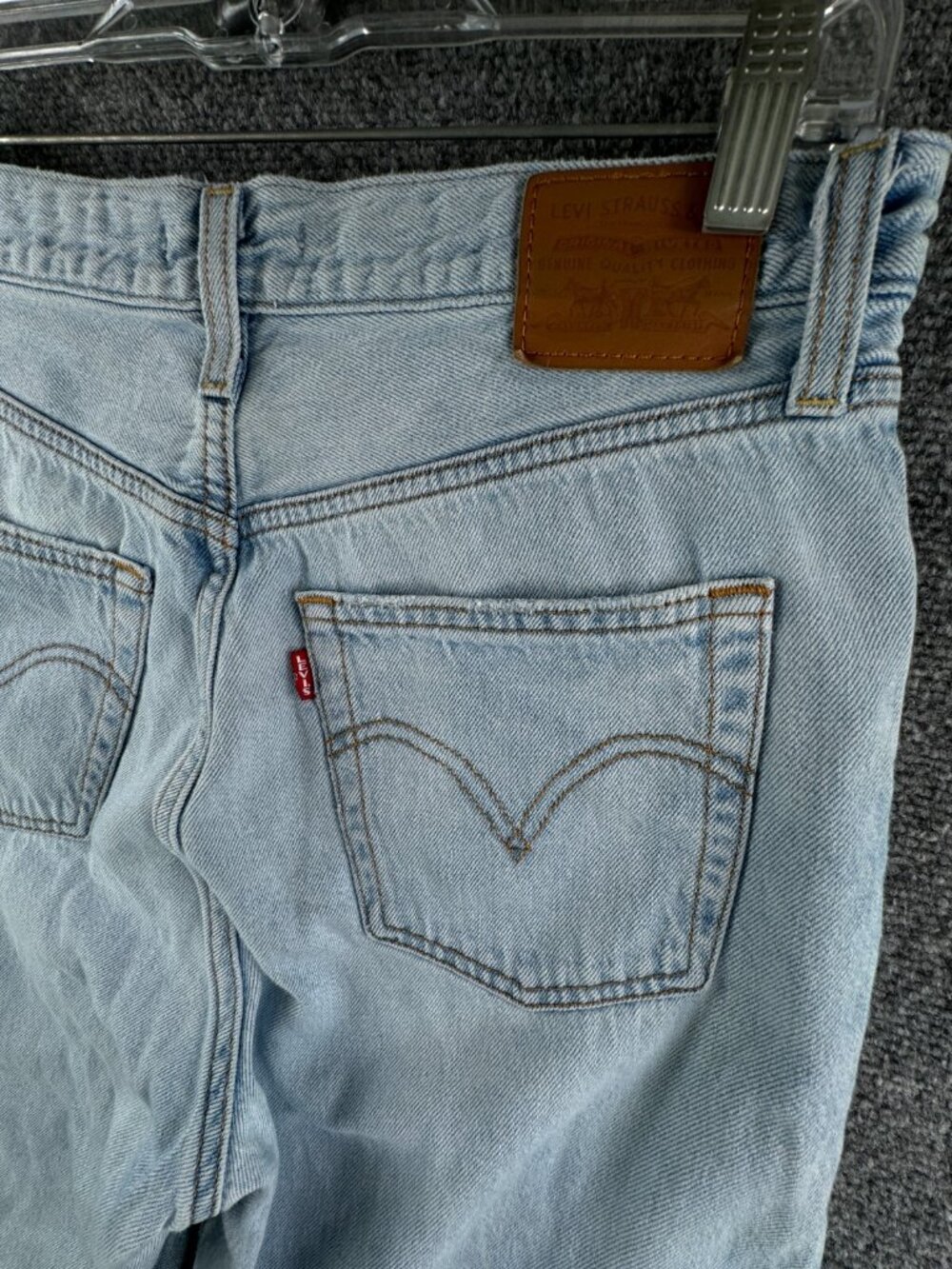 Levi’s Premium Ribcage Straight Light Wash Denim Jean Big E Cotton Lyocell 30x22 - Picture 11 of 15